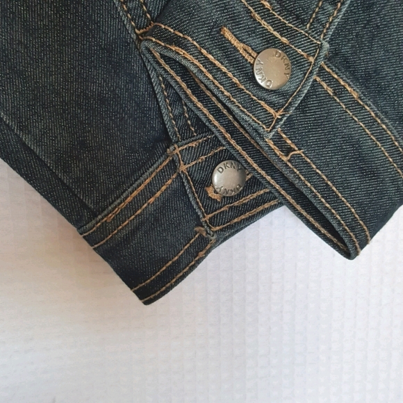 COPY - NEW DKNY Girls XL (Women's XS / Petite Sm) Cropped Dark Denim Jean Jacket - Picture 8 of 10